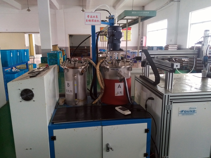 常溫環(huán)氧自動灌膠機